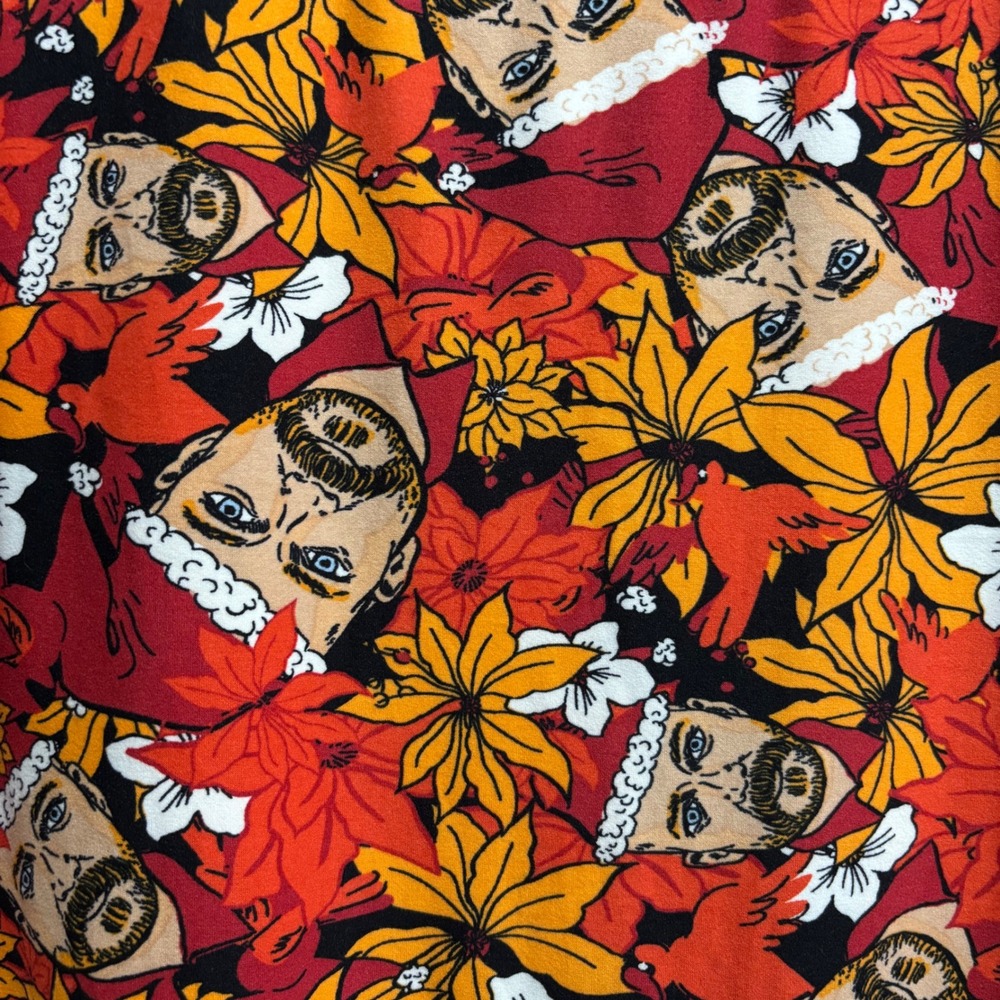 LuLaRoe Gigi Top T-Shirt Floral Santa Claus Print Women's Size Large - Picture 2 of 4